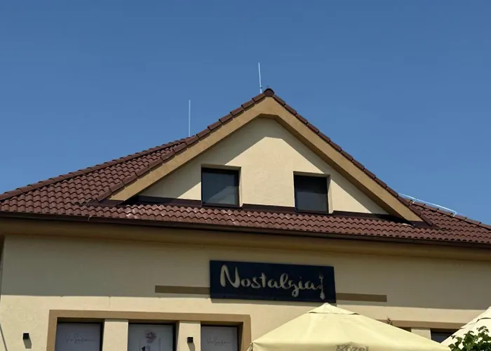 Nostalgia Restaurant & 住宿加早餐酒店 3*